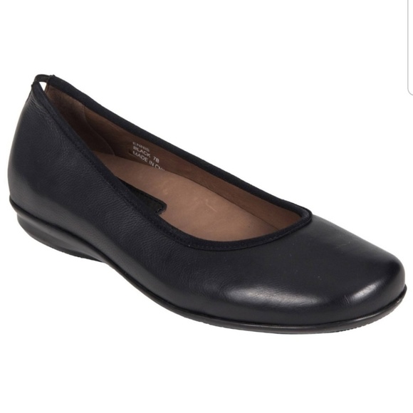 earthies ballet flats